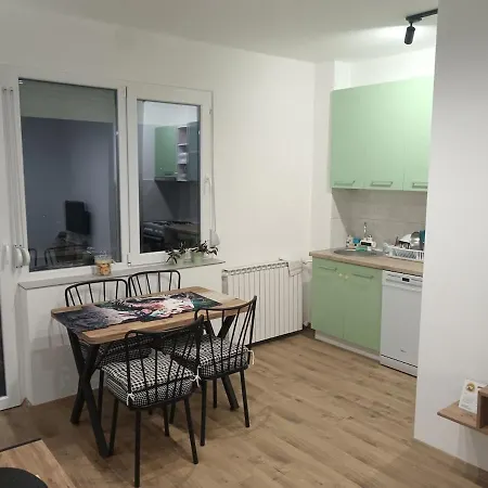 A Small Paradise דירה